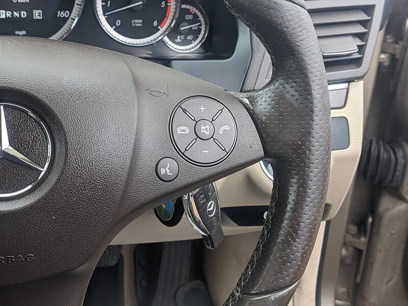 Used Mercedes-Benz E Class 2010 for sale - 77384778: Photo 20