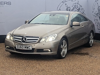 Used Mercedes-Benz E Class 2010 for sale - 77384778: Photo