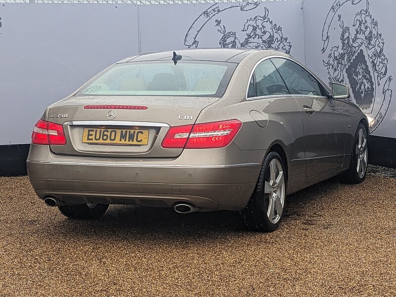 Used Mercedes-Benz E Class 2010 for sale - 77384778: Photo 9