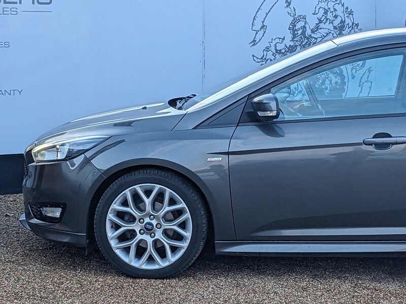 Used Ford Focus 2018 for sale - 76836670: Photo 5