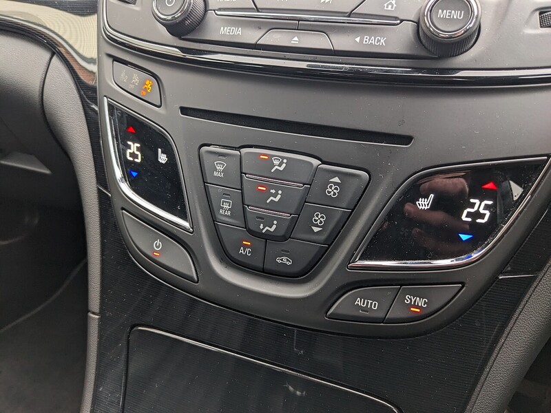 Used Vauxhall Insignia 2017 for sale - 76808302: Photo 28