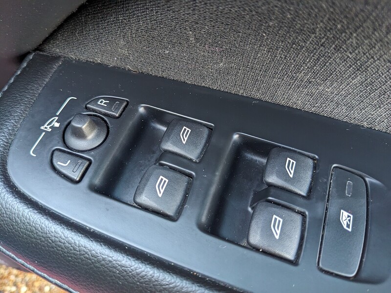 Used Volvo V60 2018 for sale - 77162021: Photo 17