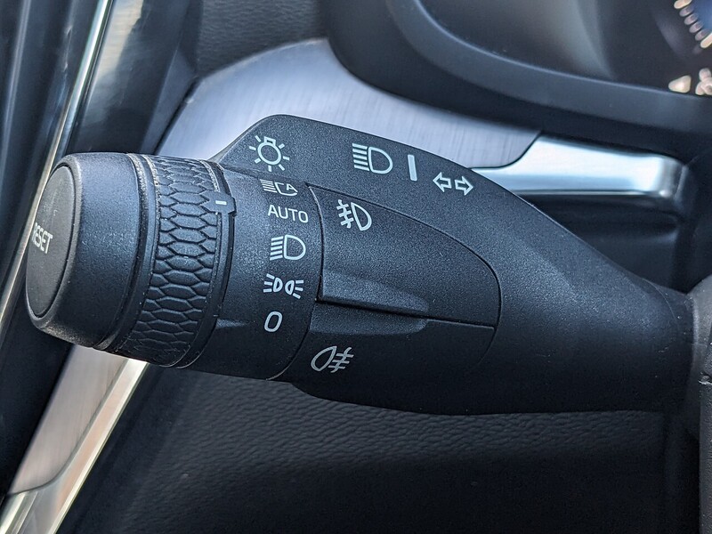 Used Volvo V60 2018 for sale - 77162021: Photo 22