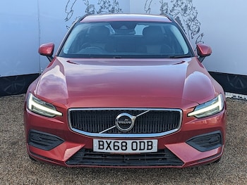 Used Volvo V60 2018 for sale - 77162021: Photo