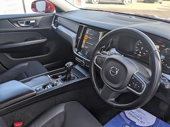 Used Volvo V60 2018 for sale - 77162021: Photo