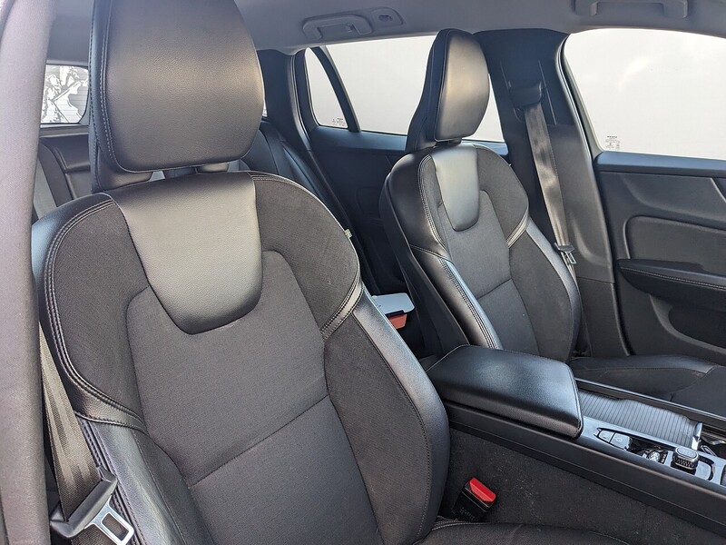 Used Volvo V60 2018 for sale - 77162021: Photo 5