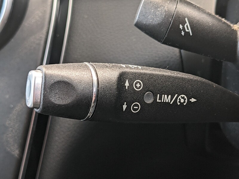 Used Mercedes-Benz GLC 2018 for sale - 77104565: Photo 30