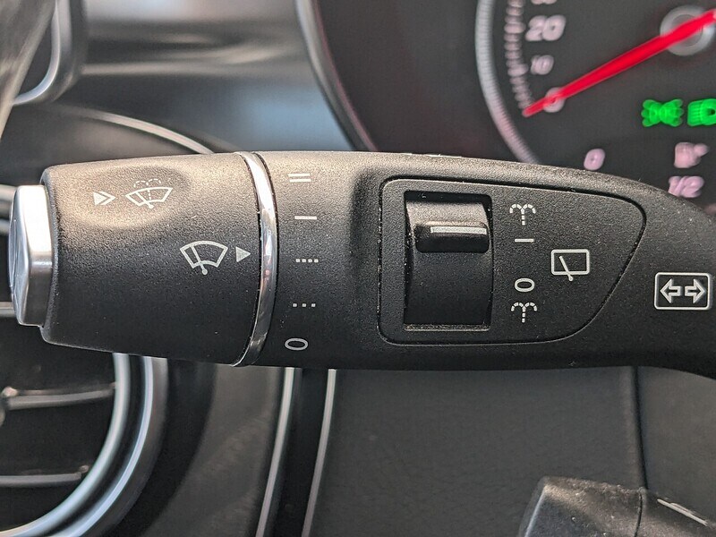 Used Mercedes-Benz GLC 2018 for sale - 77104565: Photo 31