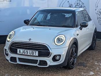 Used MINI Hatch 2019 for sale - 77104562: Photo