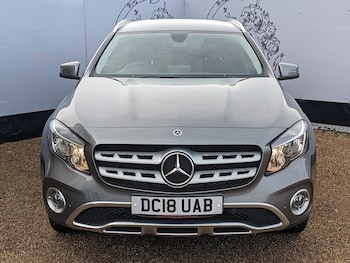 Used Mercedes-Benz GLA 2018 for sale - 77564100: Photo