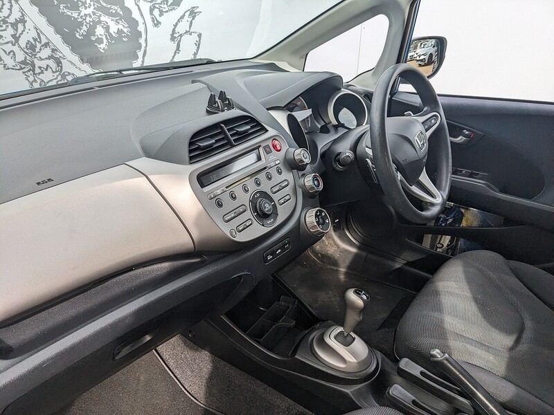 Used Honda Jazz 2010 for sale - 77846420: Photo 14