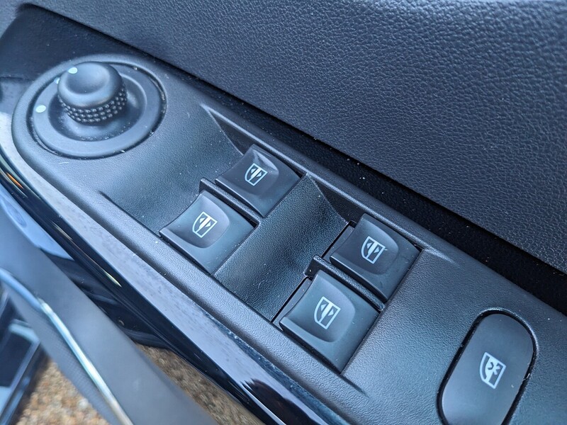 Used Renault Captur 2016 for sale - 77162012: Photo 17