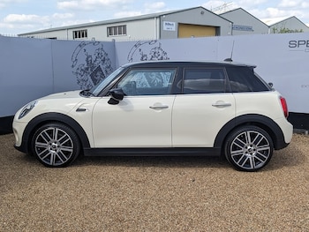 Used MINI Hatch 2020 for sale - 75936671: Photo