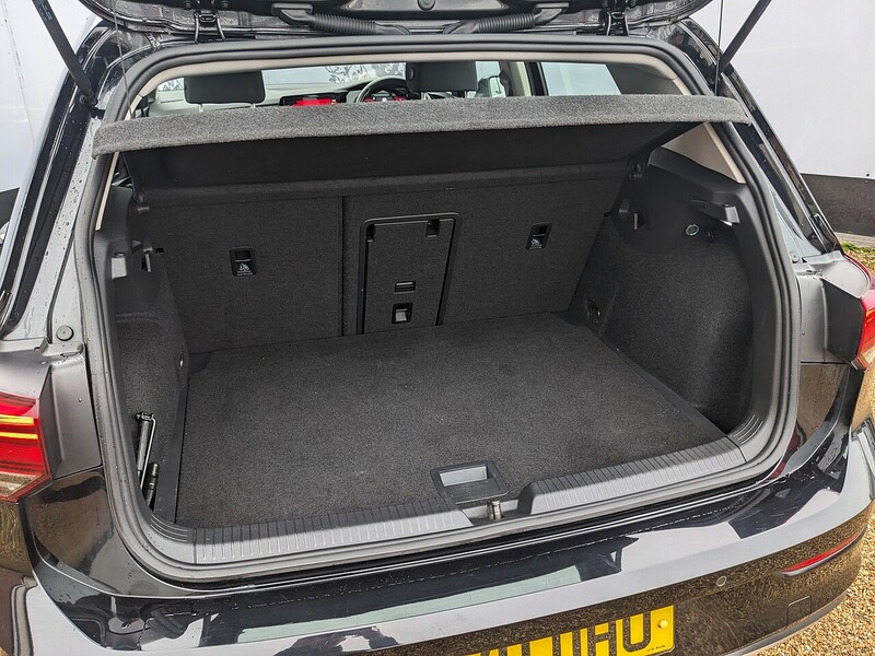 Used Volkswagen Golf 2020 for sale - 76906052: Photo 20