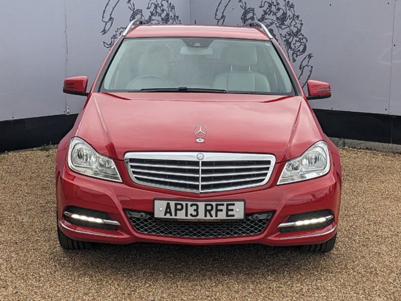 Used Mercedes-Benz C Class 2013 for sale - 76919772: Photo 2