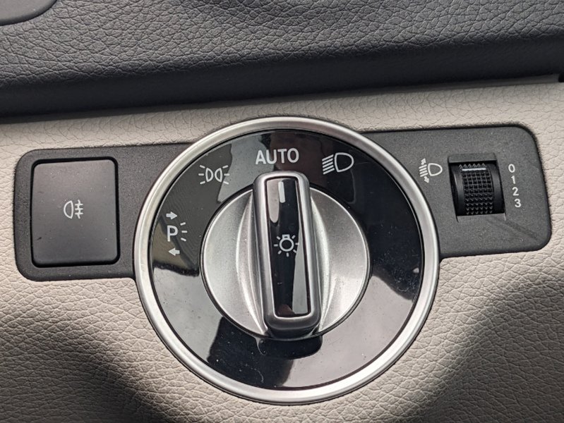 Used Mercedes-Benz C Class 2013 for sale - 76919772: Photo 25