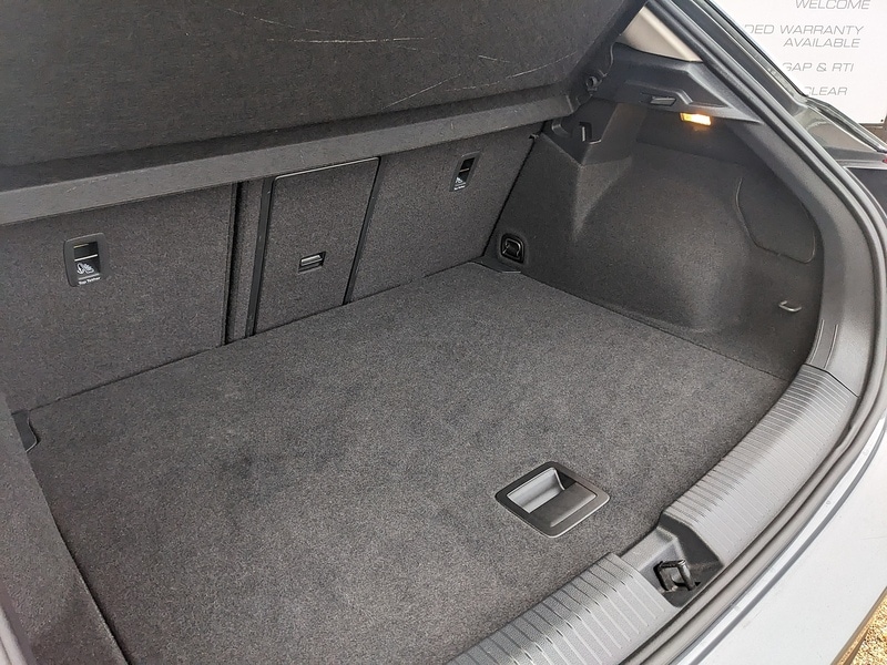 Used Volkswagen T-Roc 2018 for sale - 76323772: Photo 20