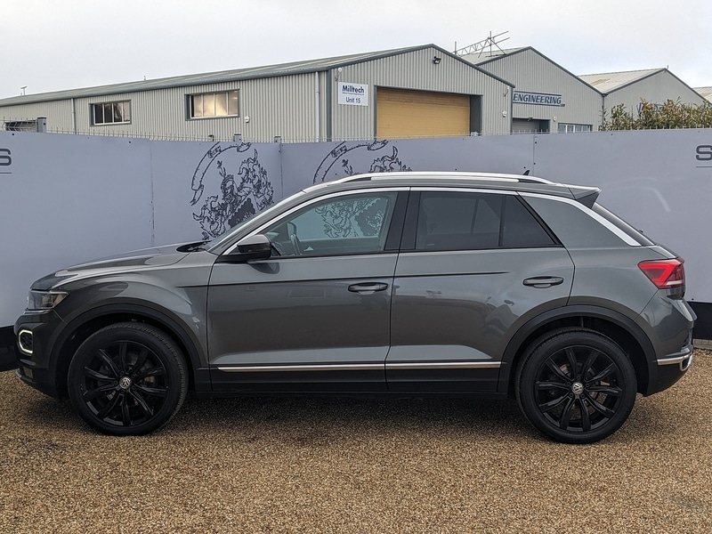 Used Volkswagen T-Roc 2018 for sale - 76323772: Photo 4