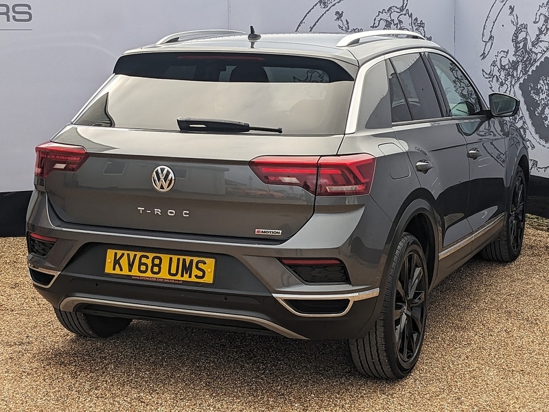 Used Volkswagen T-Roc 2018 for sale - 76323772: Photo 9