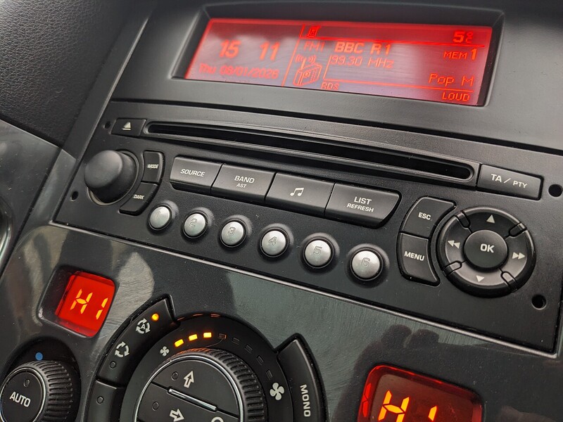 Used Peugeot 3008 2011 for sale - 77140268: Photo 27