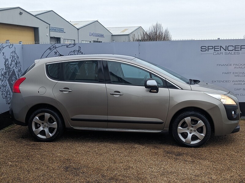 Used Peugeot 3008 2011 for sale - 77140268: Photo 9