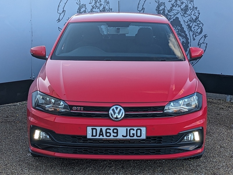 Used Volkswagen Polo 2019 for sale - 76426359: Photo 2