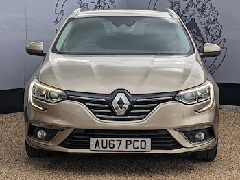Used Renault Megane 2017 for sale - 79573782: Photo