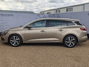 Used Renault Megane 2017 for sale - 79573782: Photo