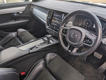 Used Volvo S90 2018 for sale - 77716205: Photo
