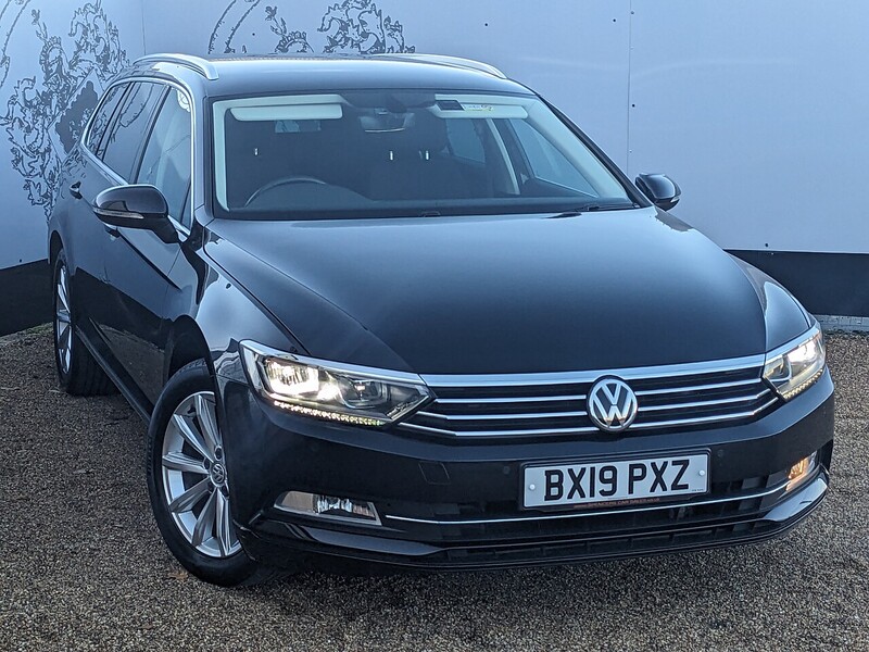 Used Volkswagen Passat 2019 for sale - 76626849: Photo 1