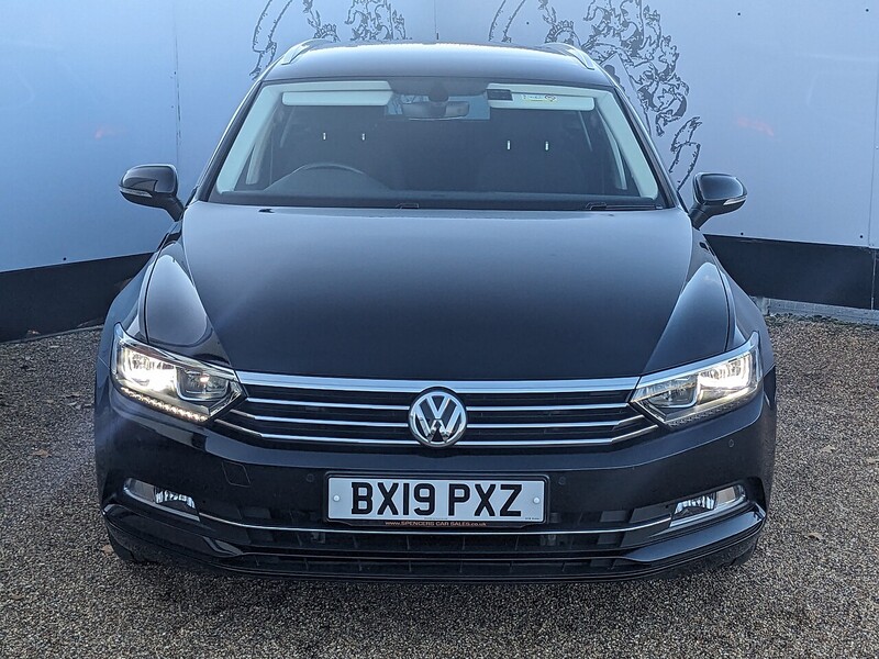 Used Volkswagen Passat 2019 for sale - 76626849: Photo 2
