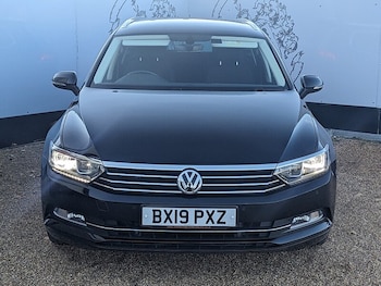 Used Volkswagen Passat 2019 for sale - 76626849: Photo