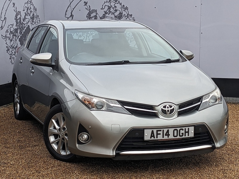 Used Toyota Auris 2014 for sale - 76330447: Photo 1