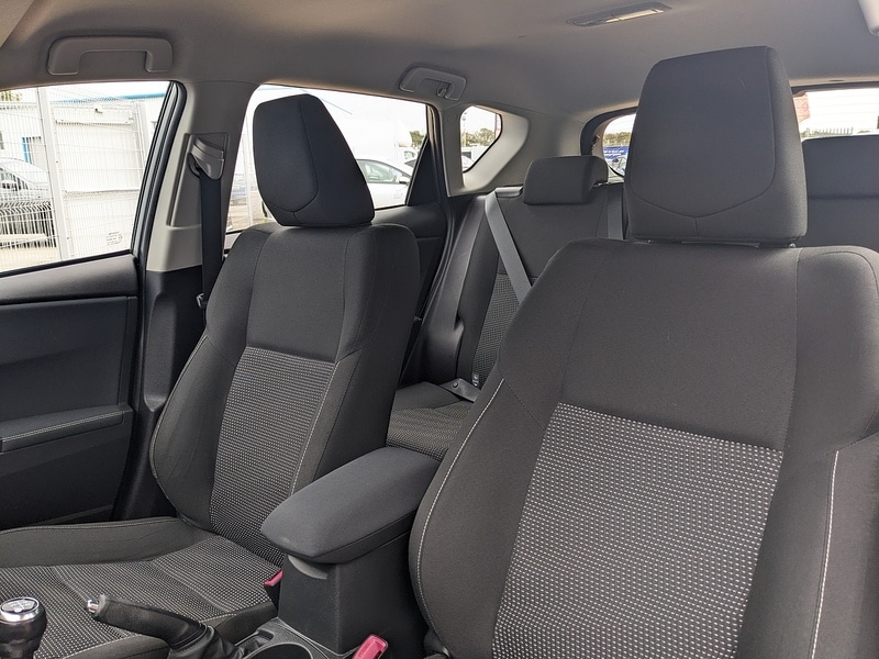 Used Toyota Auris 2014 for sale - 76330447: Photo 15