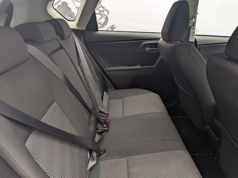 Used Toyota Auris 2014 for sale - 76330447: Photo 18