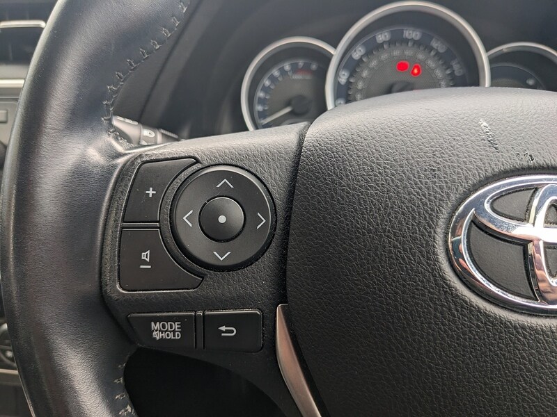 Used Toyota Auris 2014 for sale - 76330447: Photo 22