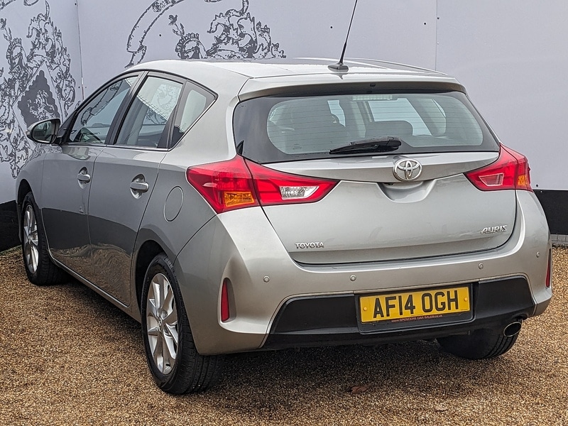 Used Toyota Auris 2014 for sale - 76330447: Photo 7