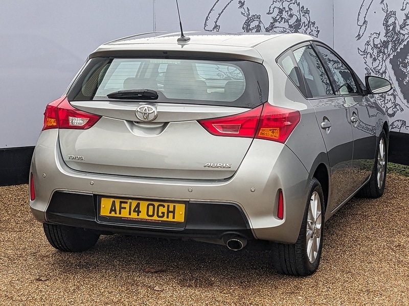 Used Toyota Auris 2014 for sale - 76330447: Photo 9