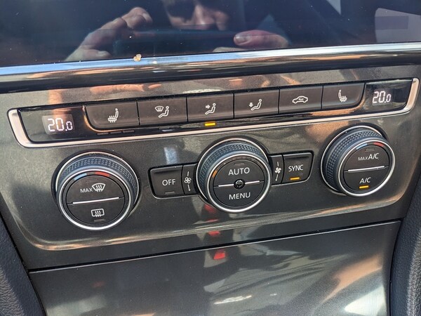Used Volkswagen Golf 2020 for sale - 75474245: Photo 22