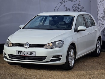 Used Volkswagen Golf 2016 for sale - 77418341: Photo