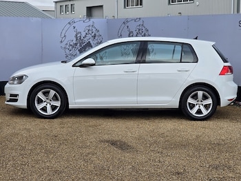 Used Volkswagen Golf 2016 for sale - 77418341: Photo