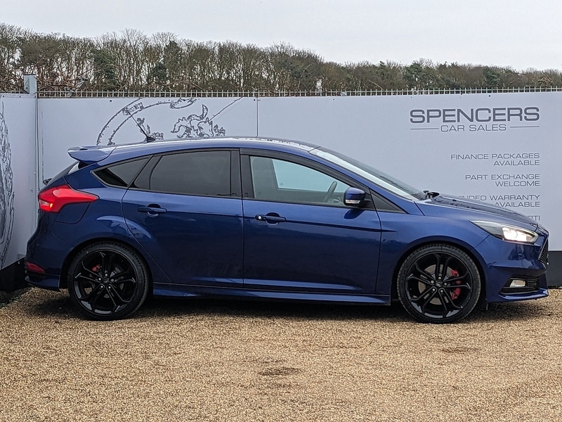 Used Ford Focus 2017 for sale - 76383122: Photo 10