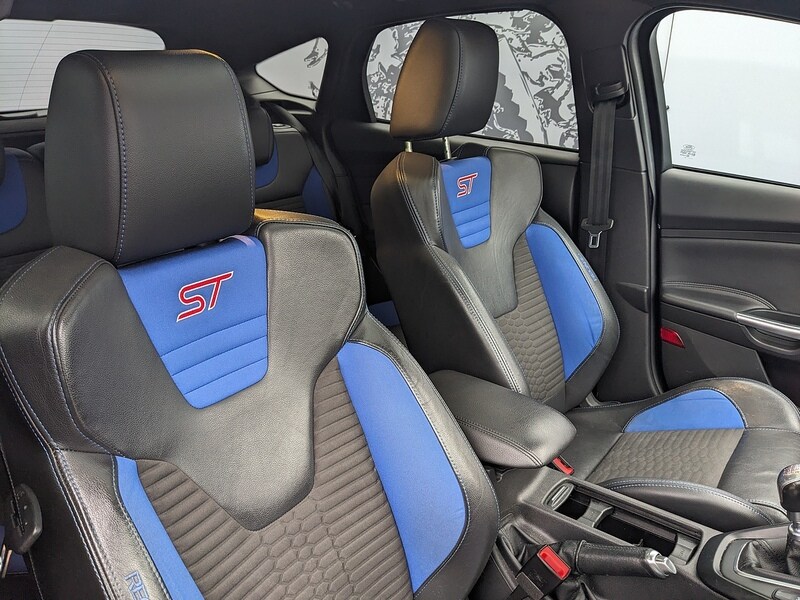 Used Ford Focus 2017 for sale - 76383122: Photo 13