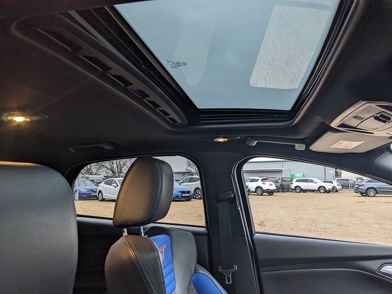 Used Ford Focus 2017 for sale - 76383122: Photo 21