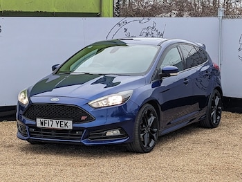 Used Ford Focus 2017 for sale - 76383122: Photo