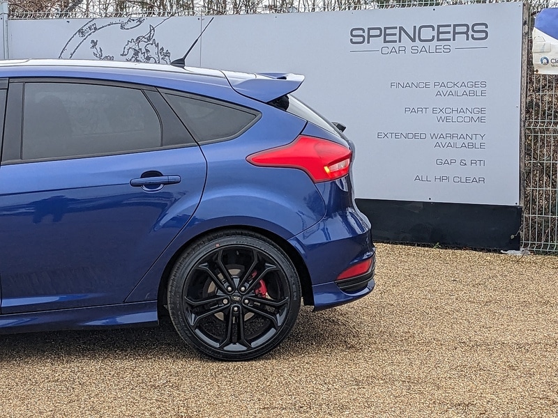 Used Ford Focus 2017 for sale - 76383122: Photo 6