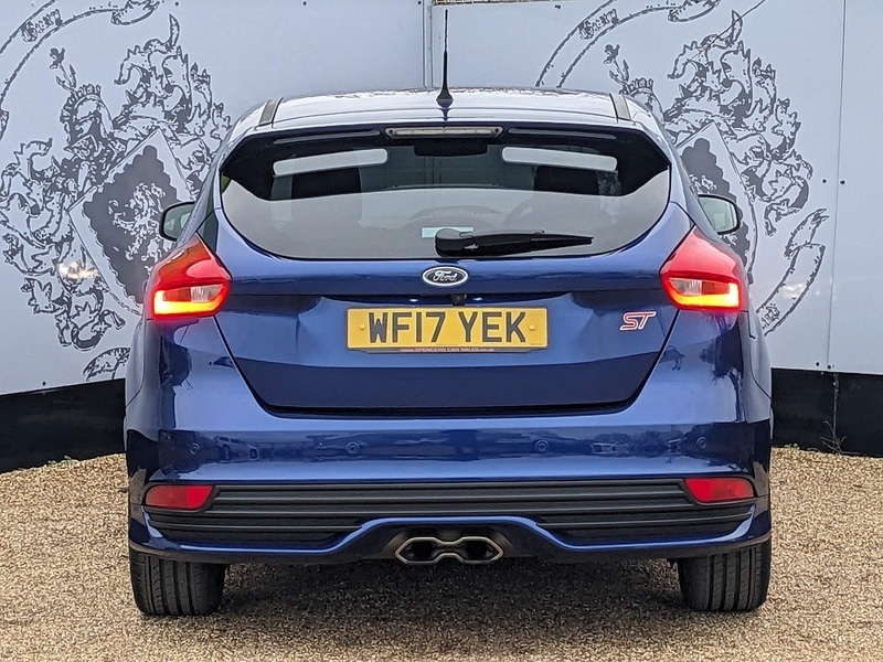 Used Ford Focus 2017 for sale - 76383122: Photo 8