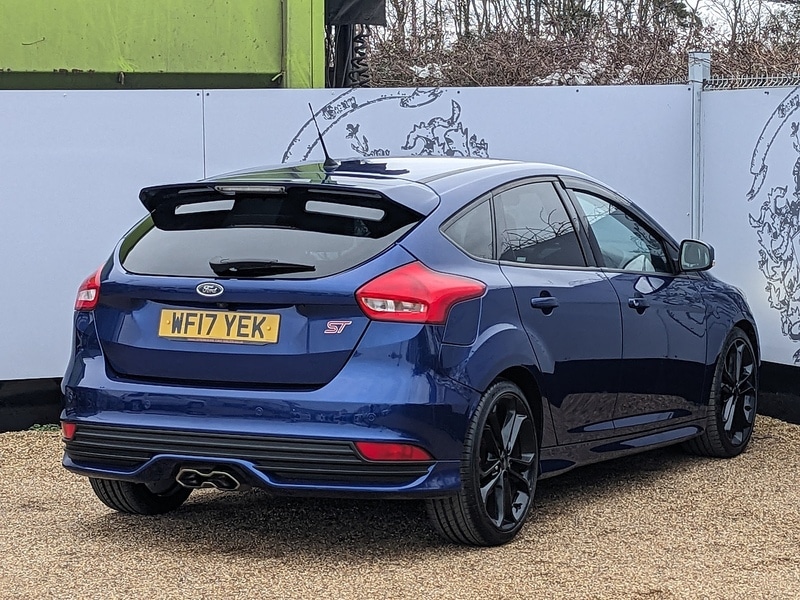 Used Ford Focus 2017 for sale - 76383122: Photo 9