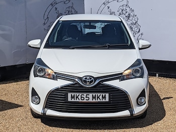 Used Toyota Yaris 2015 for sale - 75536133: Photo