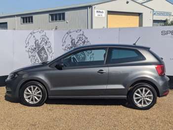 Used Volkswagen Polo 2016 for sale - 74431756: Photo